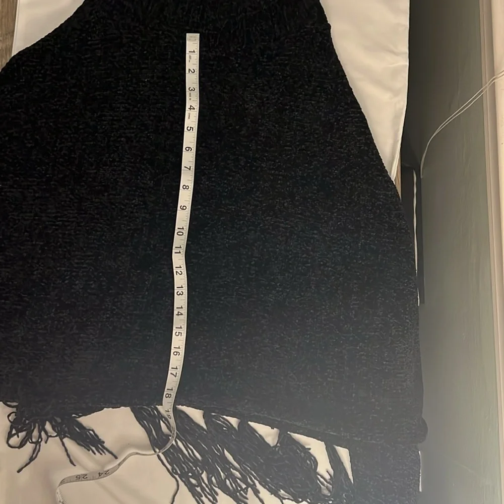 Britt’s Knit Poncho - Picture 7 of 7